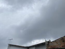 BMKG Prediksi Jakarta Diguyur Hujan, Waspada Petir