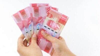 Terobosan Ekonomi Digital: Menaker Yassierli Umumkan THR untuk Pengemudi Ojek dan Kurir Online