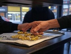 Bagaimana Mafia Tambang Kuasai Rantai Monopoli dan Eksploitasi Emas Ilegal di Kalimantan Barat?