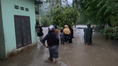 Banjir Landa Tangerang Selatan, Depok, dan Enrekang di Musim Kemarau