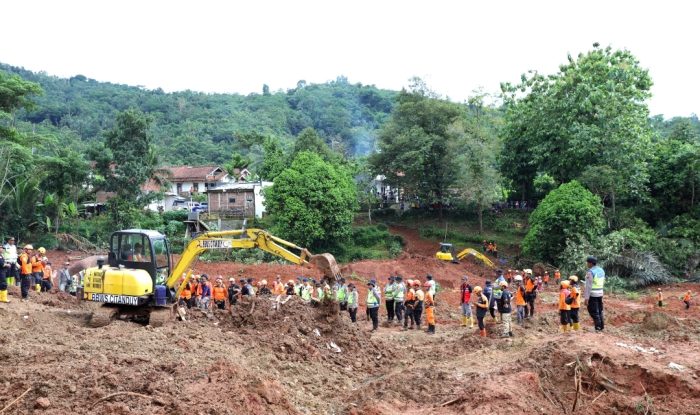 Korban Longsor Cilacap Bertambah, 12 Warga Masih Hilang