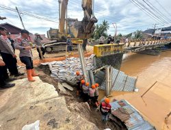 Pemulihan Akses Jembatan Halangan Tapanuli: Brimob Polda Sumut Selesaikan dalam Tiga Hari